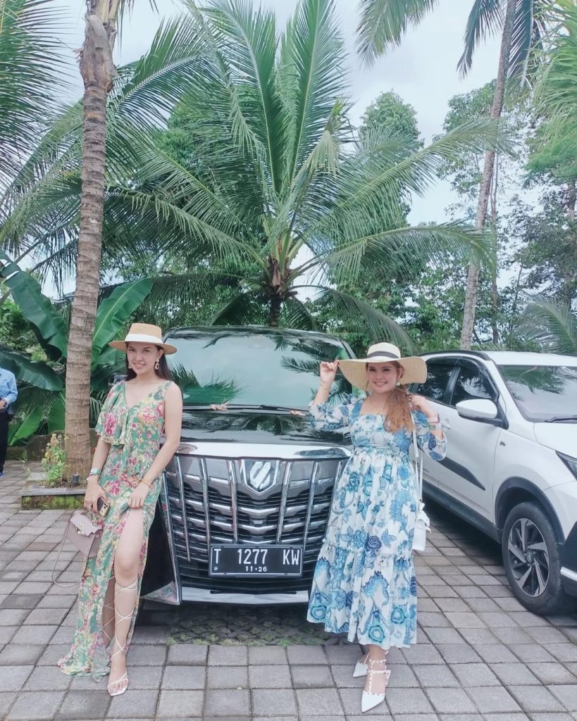 happy holiday in Bali island from @sewa_alphard.bali #holidaybali#baliisland #sewaalpahrdbali #s